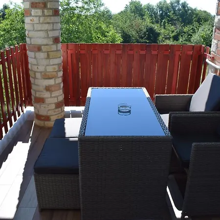 Apartment Apartman 3 *