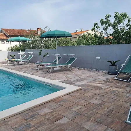 Apartment Apartman 3 *