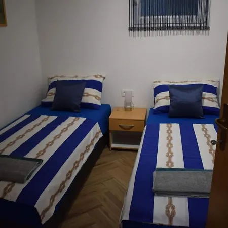 Apartman 3 *